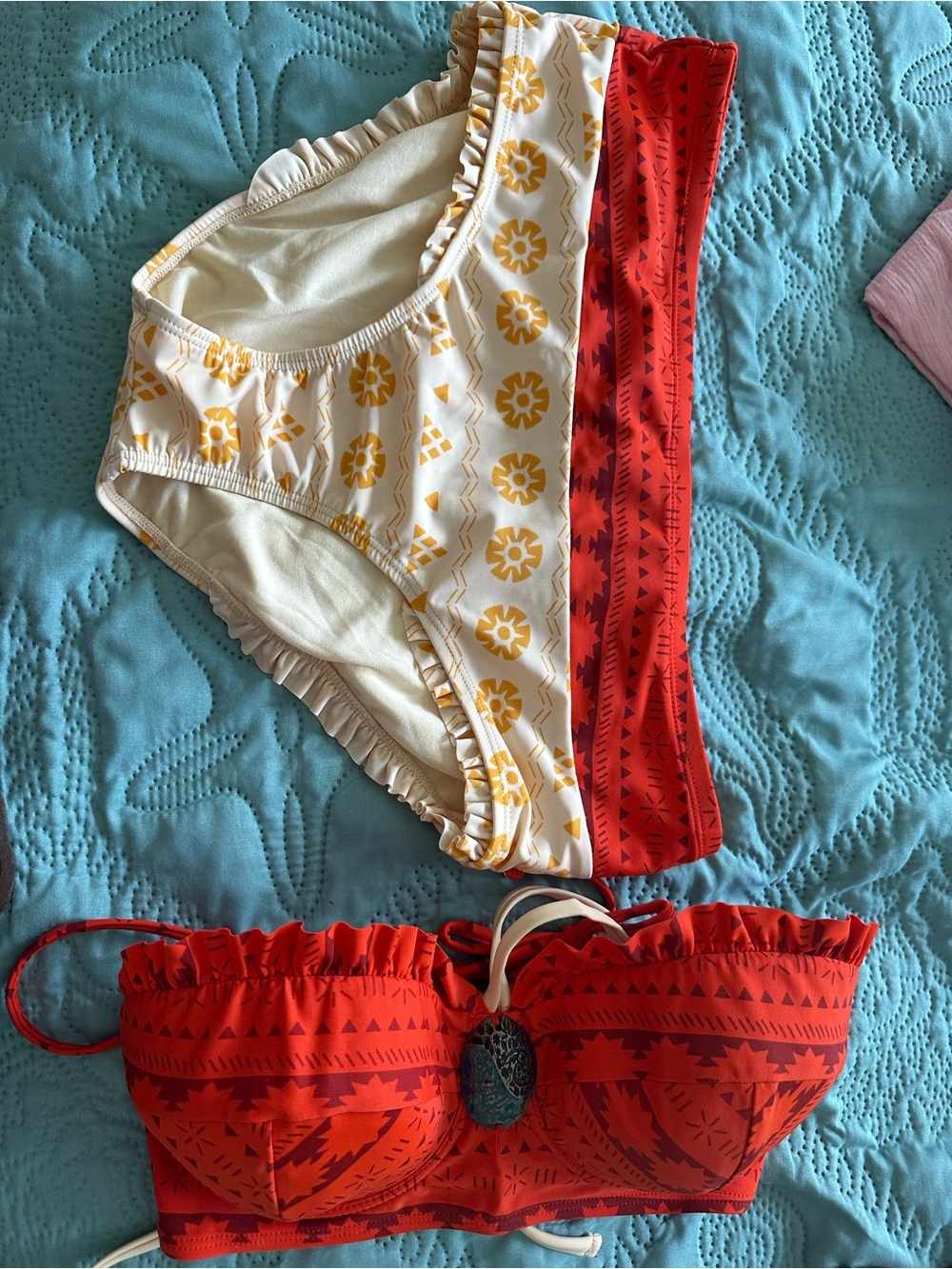 Disney Moana bikini set size large nwot orange and cream